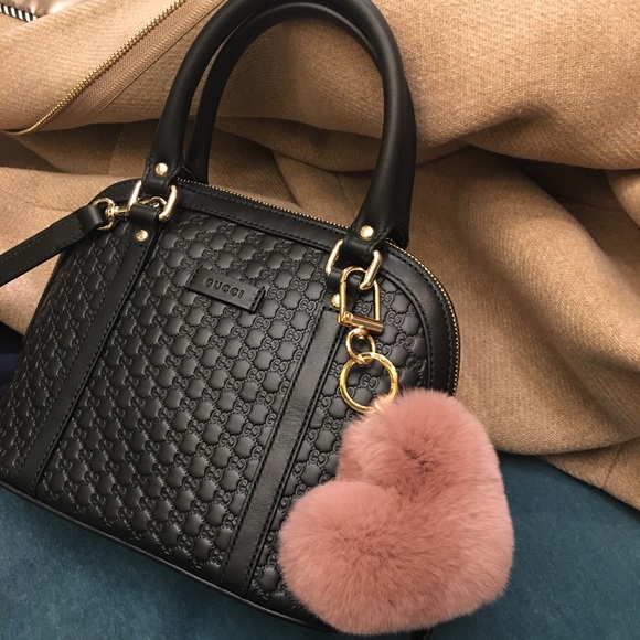Handbags - Gucci GG black leather handbag- authentic